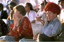 Een prachtig beeld tijdens een bezoek aan India in 1986, aan de zijde van koningin Beatrix