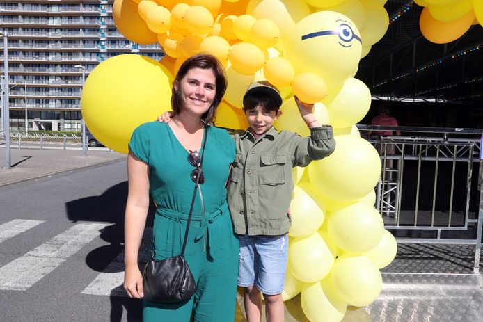 'Blind Bought' interior architect Kelly Claessens took her son Leon with her.