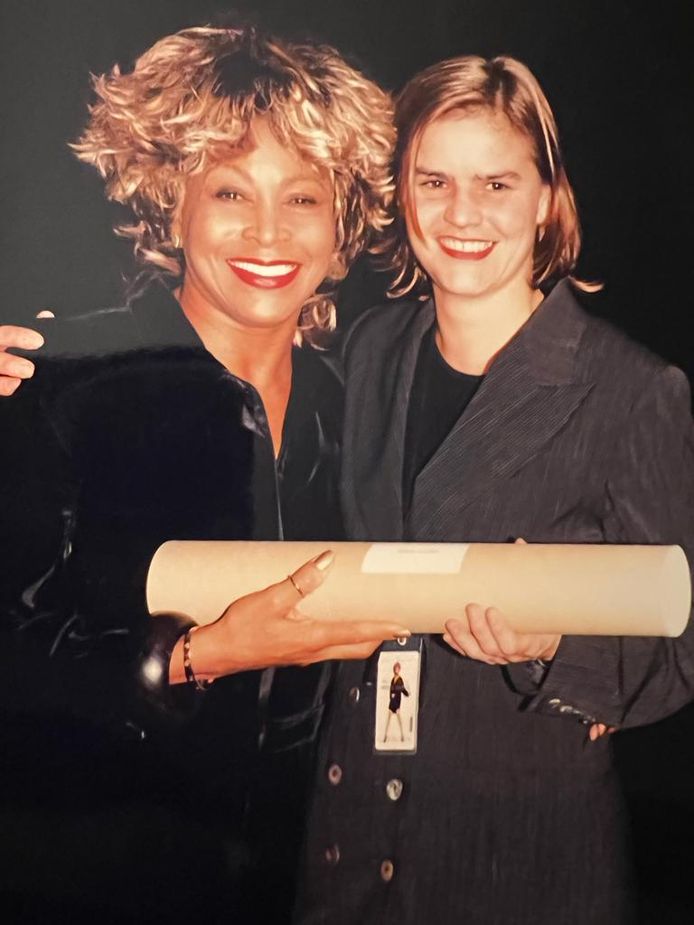 Tina Turner met haar PR-verantwoordelijke Helena Verellen.