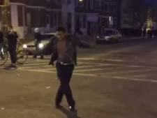 Il défie la police de Baltimore... en dansant comme Michael Jackson