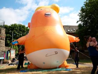 "Baby Trump"-protestballon vliegt over Londen