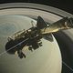 Cassini zet na twintig jaar eindspurt in boven Saturnus