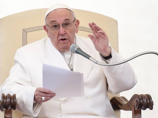 Paus: "Het is beter om een atheïst te zijn dan een hypocriete katholiek"