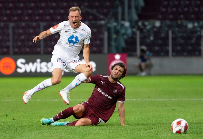 Fredrik Aursnes onlangs in actie voor Molde FK tegen Servette FC in de voorronde Conference League.