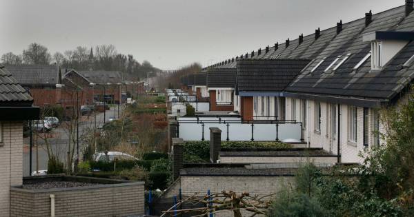 Rijkswaterstaat worstelt met ruimte voor verbreden A2 bij Waardenburg en Deil - BD.nl
