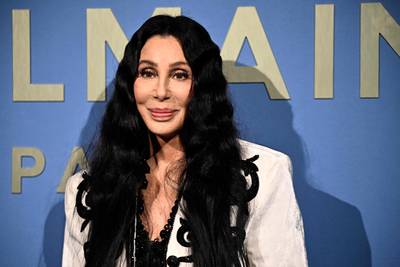 Na eerdere aarzeling werkt Cher opnieuw aan haar memoires: “Alles moet erin, ook al is het soms ongemakkelijk”