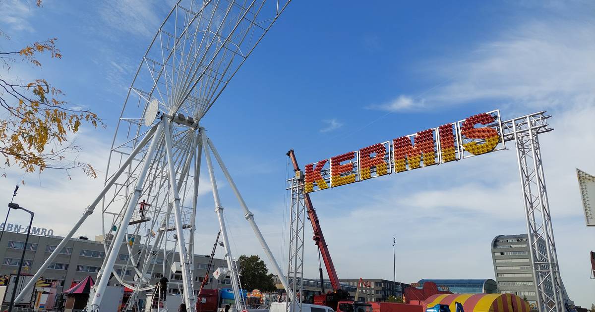 Opbouw kermis Chasséveld Breda in volle gang ‘Een echte familiekermis