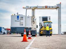 Speurhonden en mobiele scanners: grote controle bij Stena-ferry Hoek van Holland