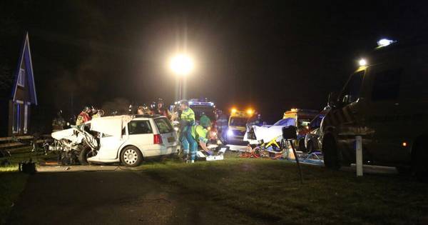 66-jarige vrouw uit Almelo dodelijk slachtoffer botsing Sibculo, man uit Hardenberg opgepakt - Tuban
