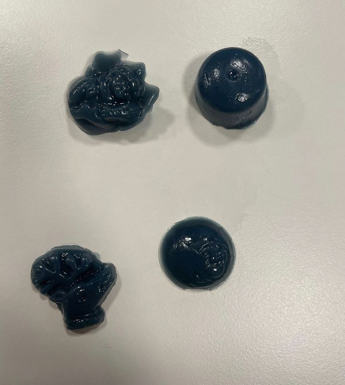 De gummy’s van cannabis werden in beslag genomen.