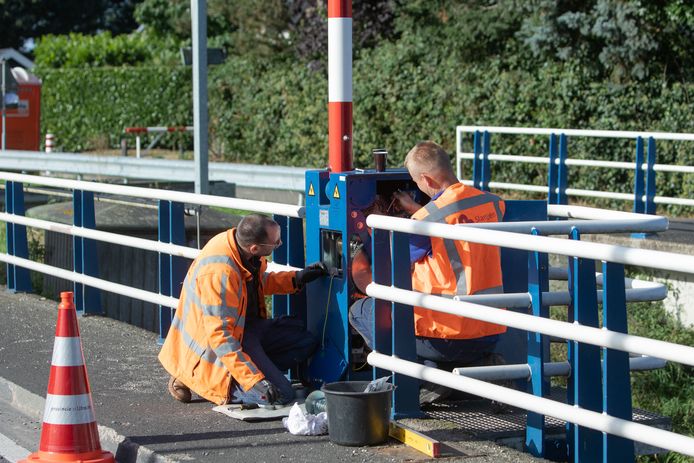 De ophaalbrug bij Eembrugge is definitief gemaakt.