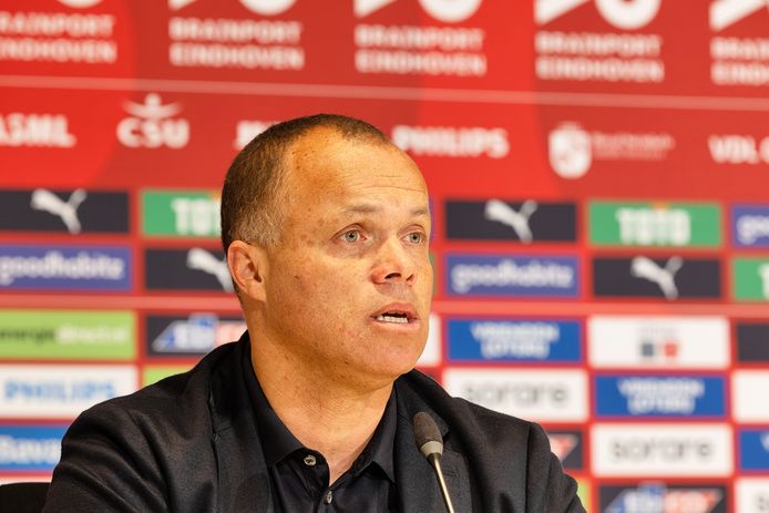 Earnest Stewart is vanaf nu pas écht eindverantwoordelijk bij PSV.