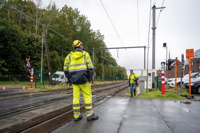 Het treinverkeer ligt stil tussen Kortrijk en Waregem (archieffoto als illustratie).