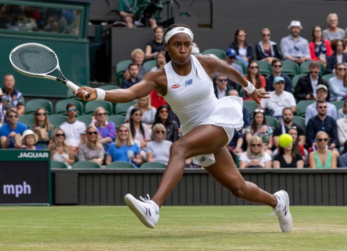 Cori 'Coco' Gauff in actie op Wimbledon.