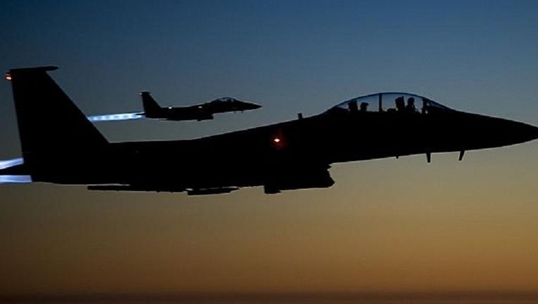 Amerikaanse gevechtsvliegtuigen vliegen over Irak. Beeld ap