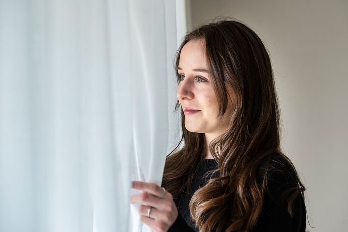 De Bredase Britt Peeters (25) is een escortbureau gestart. Ze wil mannen en vrouwen die een vervelende seksuele ervaring hebben gehad, helpen.