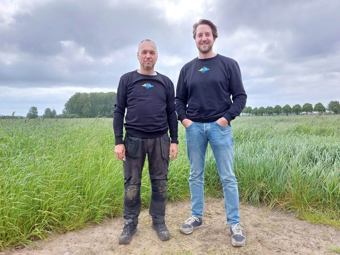 Vic en Thomas organiseren met KNALR. een nieuw driedaags festival op een weide in het Waarschootse Arisdonk.