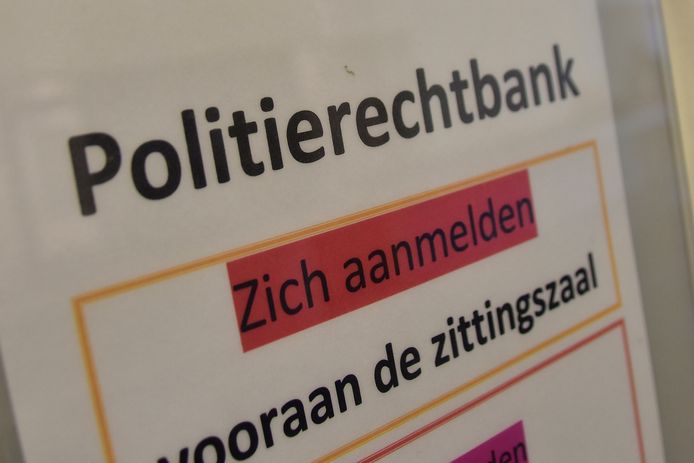Politierechtbank Kortrijk.