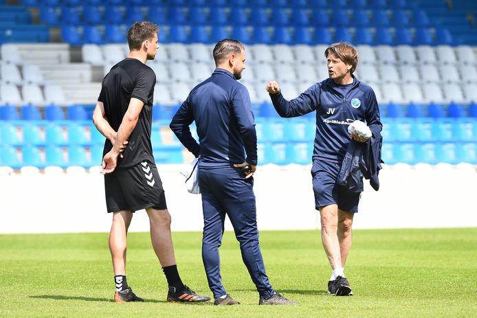 Jan Vreman trainde donderdag met de selectie in stadion De Vijverberg.