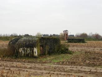 Drie bunkers beschermd als monument