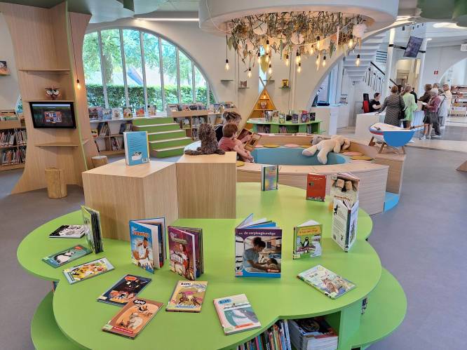 Oostkampse bibliotheek steekt in nieuw jasje: "Veel langer open door onbemande zelfscan”