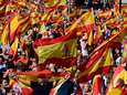 Verdeeld Spanje trekt de straat op: voor overleg over Catalonië, ook demonstraties tegen onafhankelijkheid