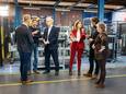 Vlnr Sjoerd Keijser van brancheorganisatie FME, Eddy Droste van Droste Bejah, professor Egbert-Jan Sol van Programmabureau Smart Industry, Mireille Kinket van IQ BLVD, wethouder Alwin te Rietstap van de gemeente Hardenberg en Margriet Bouma van de Koninklijke Metaalunie.