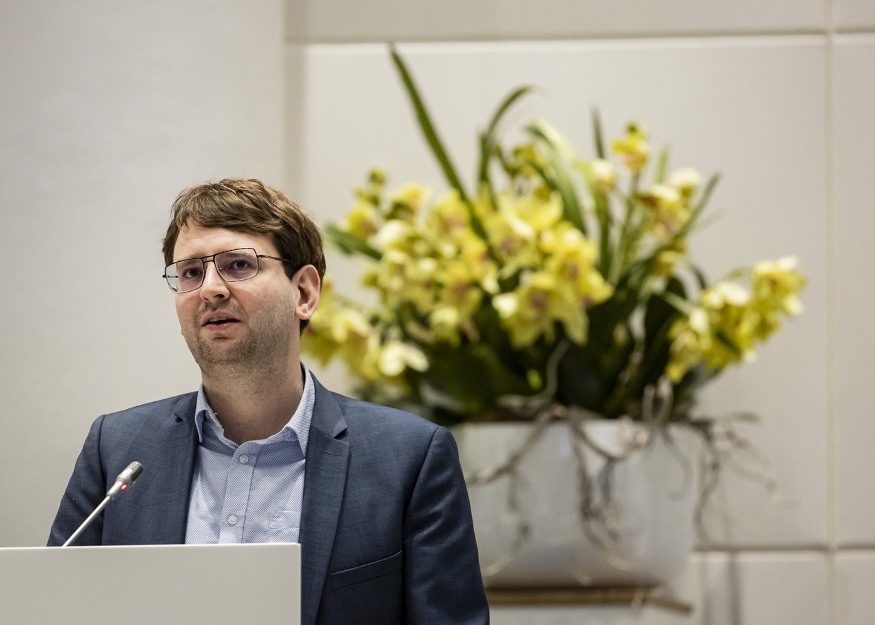 O, o, daar gaan we weer... In de Haagse gemeentepolitiek is het echt