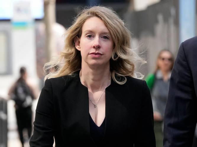 Oplichtster Elizabeth Holmes (39) begint aan straf van 11 jaar in vrouwengevangenis, waar lotgenoten al meteen vrienden willen worden