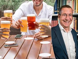 Wat is de impact van ‘day drinking’ op je lichaam? Toxicoloog duidt: “Zo kan je het ongewenste effect van alcohol verminderen en hoofdpijn tegengaan”