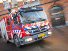 Brand in grote varkensstal in Beerta: treinverkeer stil en afrit snelweg dicht