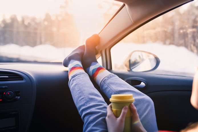 Zo moet het dus niet. Al bij een geringe aanrijding kan een airbag tot ontploffing komen, met mogelijk verschrikkelijke gevolgen.