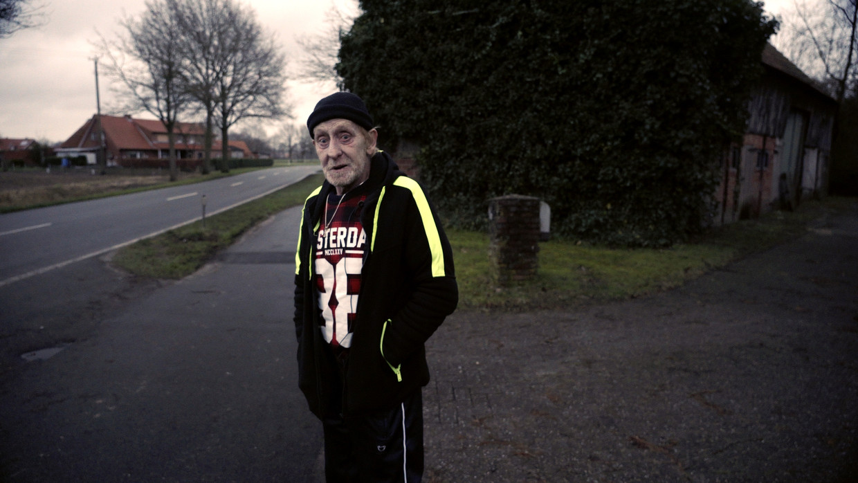 Daar staan ze dan, de penozefiguren