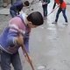 Wie maakt de Syrische straten schoon? Kinderen (filmpje)
