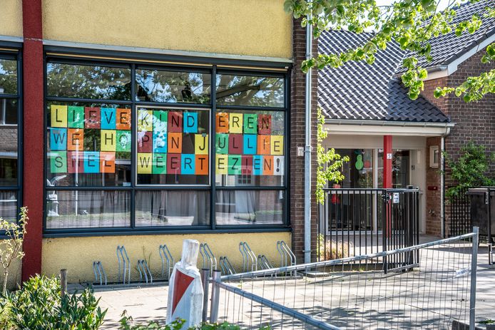 Red Team Wil Dat Scholen Langer Dichtblijven In Januari Weer Openen Is Spelen Met Vuur Nijmegen Gelderlander Nl