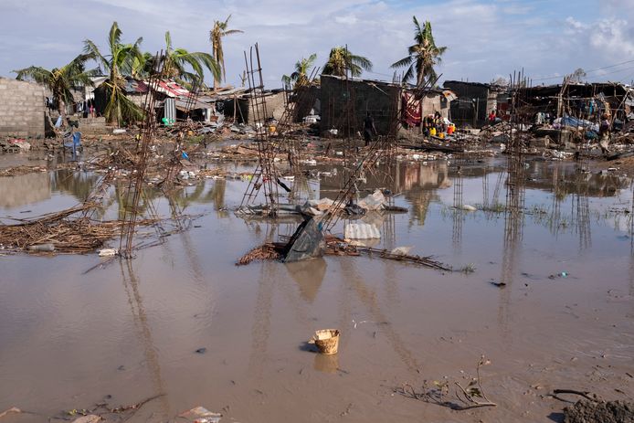 Een vrijwel volledig verwoeste wijk in Beira, de  vierde grootste stad van Mozambique.