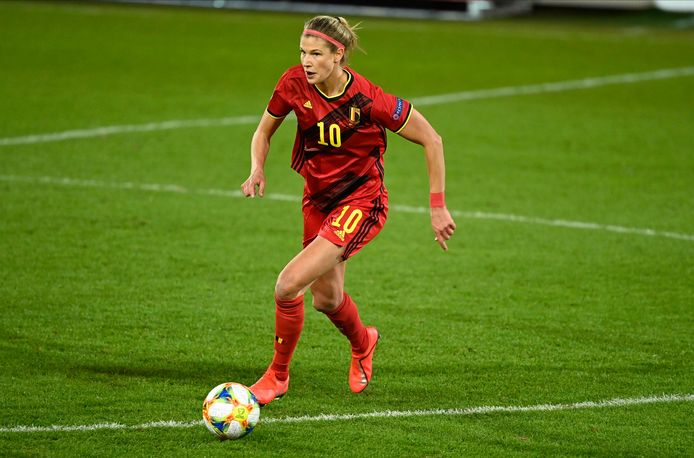 Red Flame Justine Vanhaevermaet (28): “Ik zou me geen laatbloeier noemen, maar er is wel nog veel progressie” | Vrouwenvoetbal | hln.be