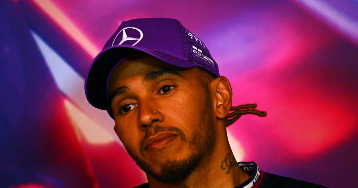 Lewis Hamilton walgt van Amerikaans abortusbesluit, wielrensters door de knieën in protest