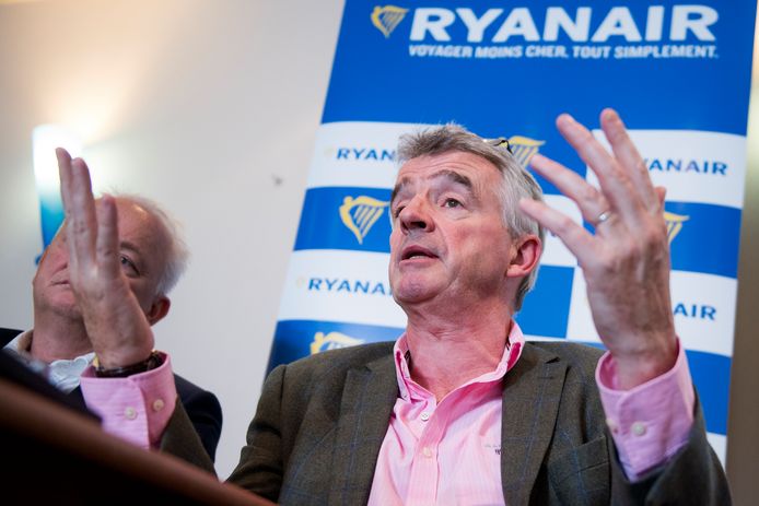 Ryanair CEO Michael O'Leary tijdens de persconferentie in Diegem.