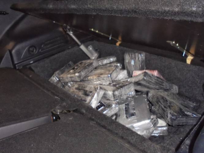 Brusselaar met 26 kilo cocaïne verstopt in auto geklist in Amsterdam
