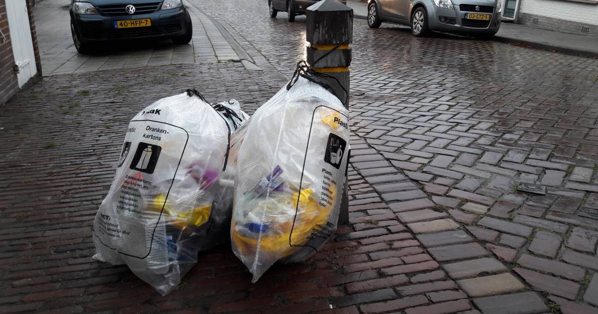 Vervloekt Sprong Fauteuil ZRD laat meer dan 200 'foute' vuilniszakken staan in Tholen | Tholen |  pzc.nl