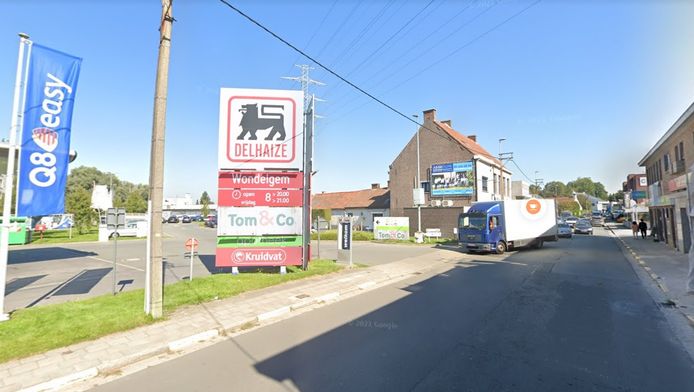 Het incident vond plaats aan de parking van Delhaize in Wondelgem