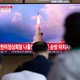 Noord-Korea vuurt in korte tijd drie ballistische raketten af na vertrek president Joe Biden