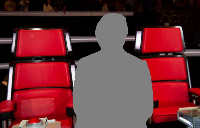 Een anonieme medewerker tijdens een uitzending van ‘The Voice of Holland’.