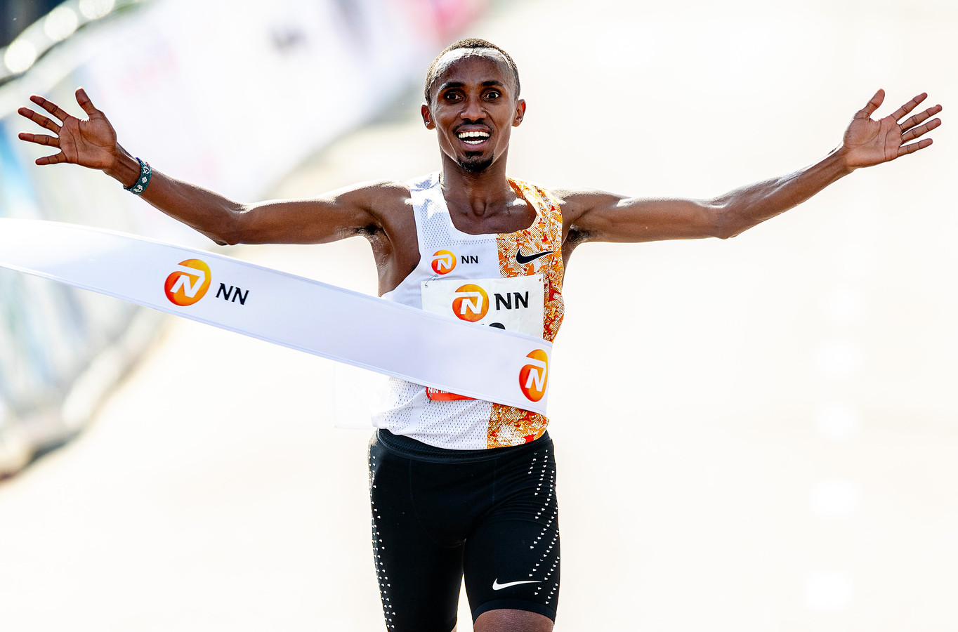 Vaardig Accumulatie Bijwerken Hoe Abdi Nageeye op de Veluwe leerde hardlopen (en de beste van Nederland  werd) | Foto | destentor.nl