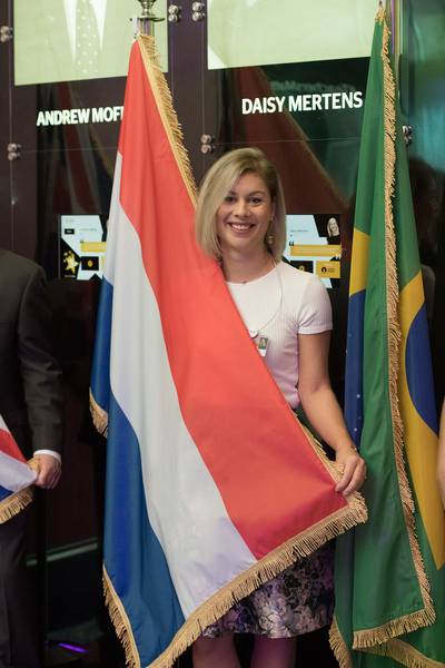 Juf Daisy niet de beste juf ter wereld, titel gaat naar Keniaan