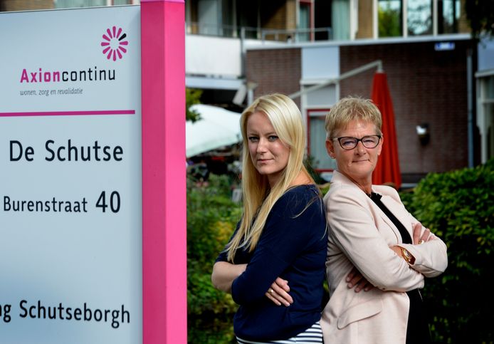 Marry Langerak en Annet Eikendal.
Foto William Hoogteyling