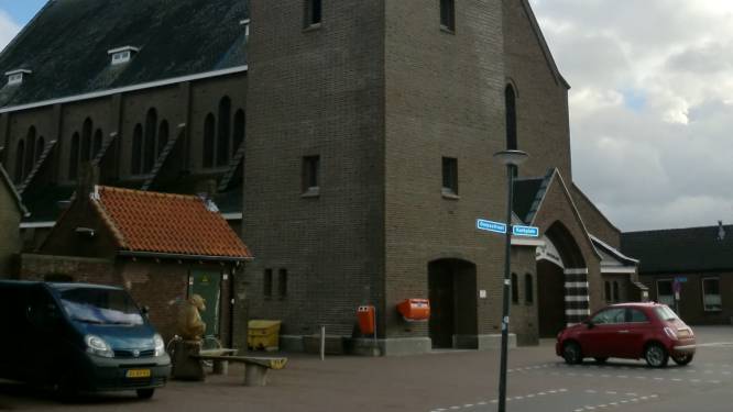 Woningbouw op plek van dorpshuis Nisipa, opbrengst is voor verbouwing kerk
