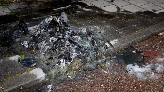 Reeks branden in Zuilichem: auto en vuilcontainers in vlammen op