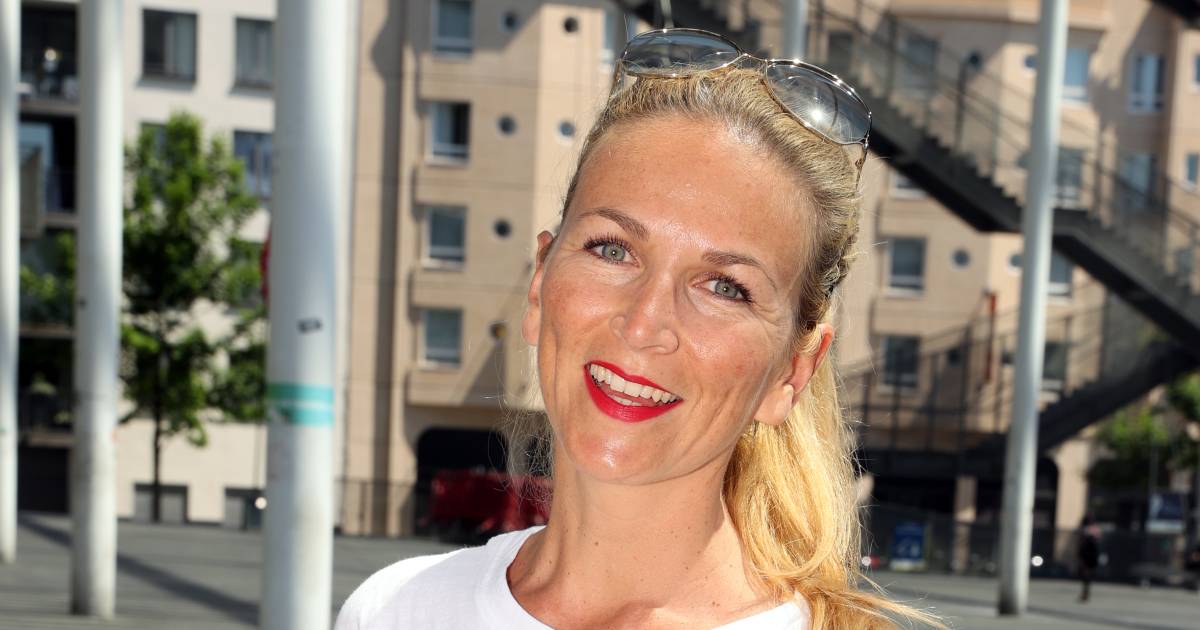 Anne de Wien e Marilyn van der Loe sostituiscono la malata Anne van den Bruck durante le esibizioni della matinée in “Mamma Mia!”  |  BV